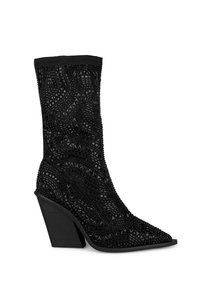 Botte noire mi-mollet à talon haut avec un bout pointu, un talon carré et des motifs géométriques élaborés en ornements brillants.