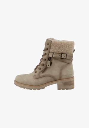 Beige læder ankelstøvle med en kunstpelskrave, snørebånd foran, lynlås på siden og blokhæl. Har en struktureret overflade og brune snørebånd.