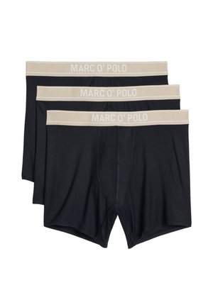 Trzy czarne bokserki z beżowymi pasami w talii, każda z białym napisem nazwy marki "MARC O' POLO".