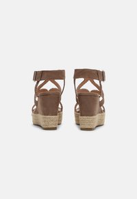 Bullboxer taupe - High Heel Sandalette - taup