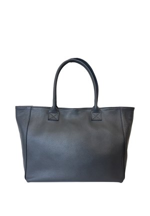 Borsa tote in pelle nera con due manici e una texture a grana, mostrata su uno sfondo bianco semplice.