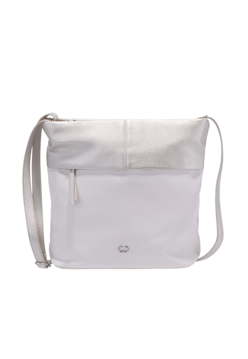 Borsa a spalla in pelle bianca con una patta superiore texturizzata in argento, tracolla regolabile e chiusura con cerniera. Presenta un piccolo logo sul davanti.