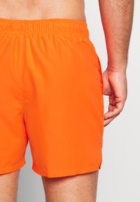 Nike Performance VOLLEY  - Calções de banho - total orange