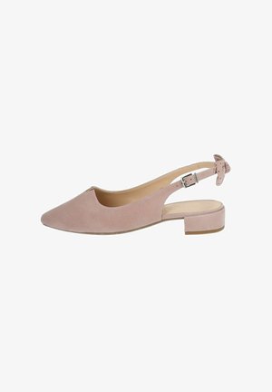 Chaussure slingback en suede rose avec un bout pointu, un petit talon carré et un nœud décoratif avec une boucle sur la sangle de la cheville. Texture lisse.