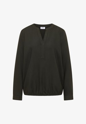 Tmavě zelená halenka s výstřihem do V a dlouhými rukávy. Má nařasený lem a jemnou, hladkou texturu. Štítek uvnitř límce nese nápis "CECIL".