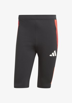 Zwarte sportshorts met een aansluitend ontwerp, rode zijaccenten en een wit adidas-logo op het linkerbeen. Gemaakt van rekbaar materiaal.