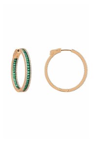 Rózsaarany fülbevalók, zöld smaragd és átlátszó drágakő díszítéssel, sima felülettel és biztos záródással.