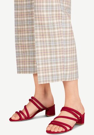 Tamaris TAMARIS PANTOLETTE - Riemensandalette - cranberry