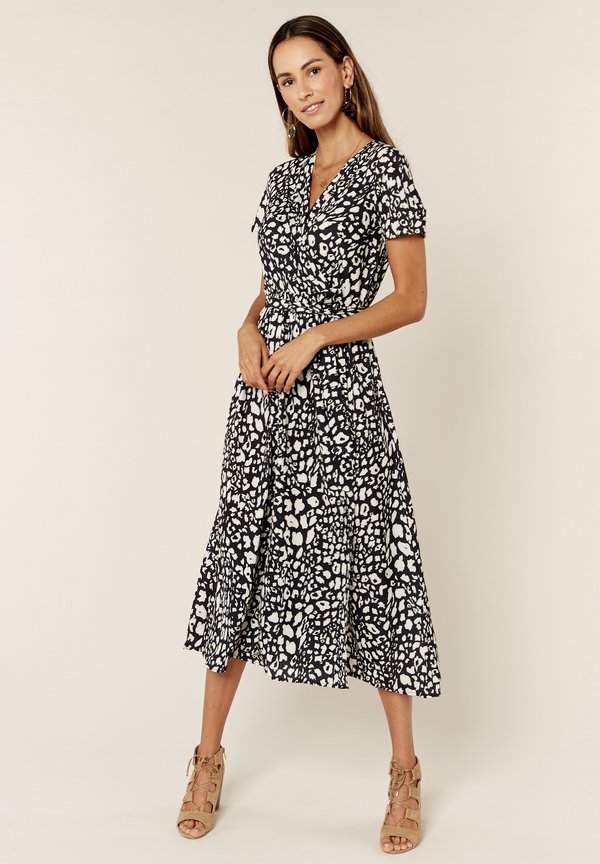 SHORT SLEEVE  WRAP - Day dress