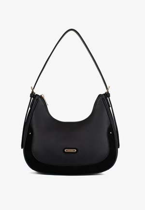 Sac d'épaule en cuir noir avec dessus arrondi, fermeture éclair dorée, sangle fine et petite plaque de marque rectangulaire dorée au centre avant.