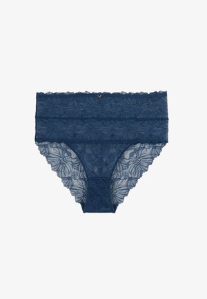 Sous-vêtements en dentelle bleu marine avec motif floral. Présente une ceinture texturée et des bords festonnés. Accent cœur à l'avant.