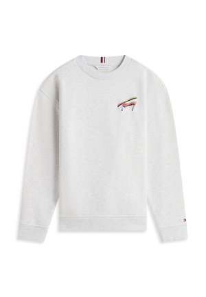 Jasnoszara bluza z długim rękawem i okrągłym dekoltem, małe wielokolorowe logo "Tommy" na lewej piersi oraz mała flaga na mankiecie lewej ręki.