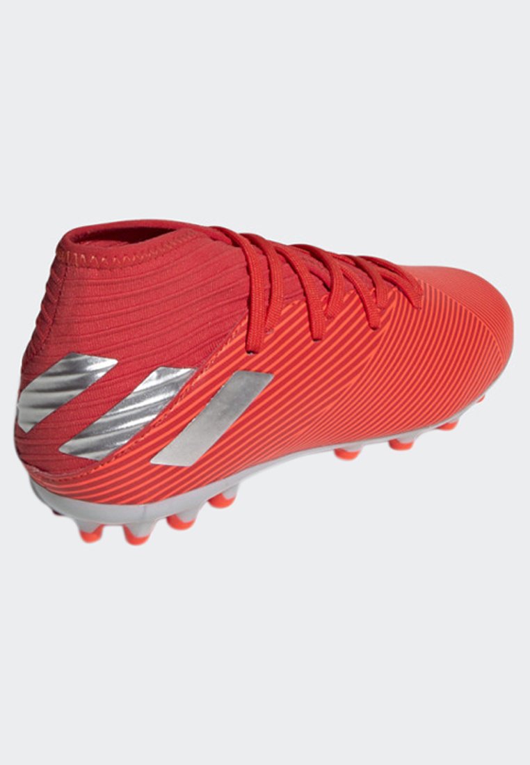 nemeziz artificial grass