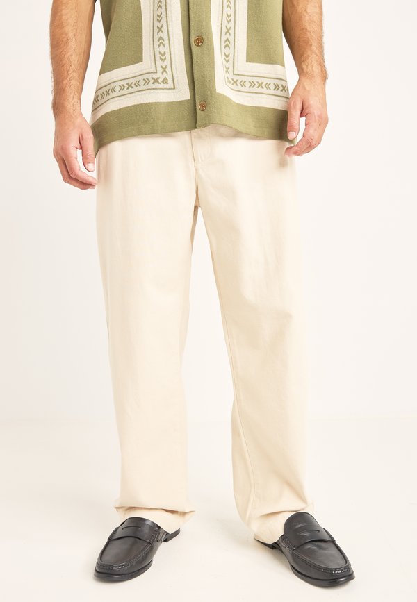 ESSENTIAL  - Jeans Relaxed Fit - stone