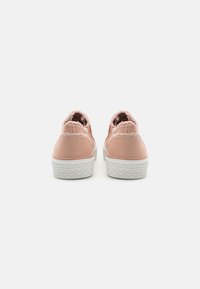 Anna Field Sportcipő - light pink