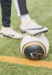 ZOOM MERCURIAL SUPERFLY 9 ACADEMY MG - Botines de fútbol para terreno firme - lemonade/black
