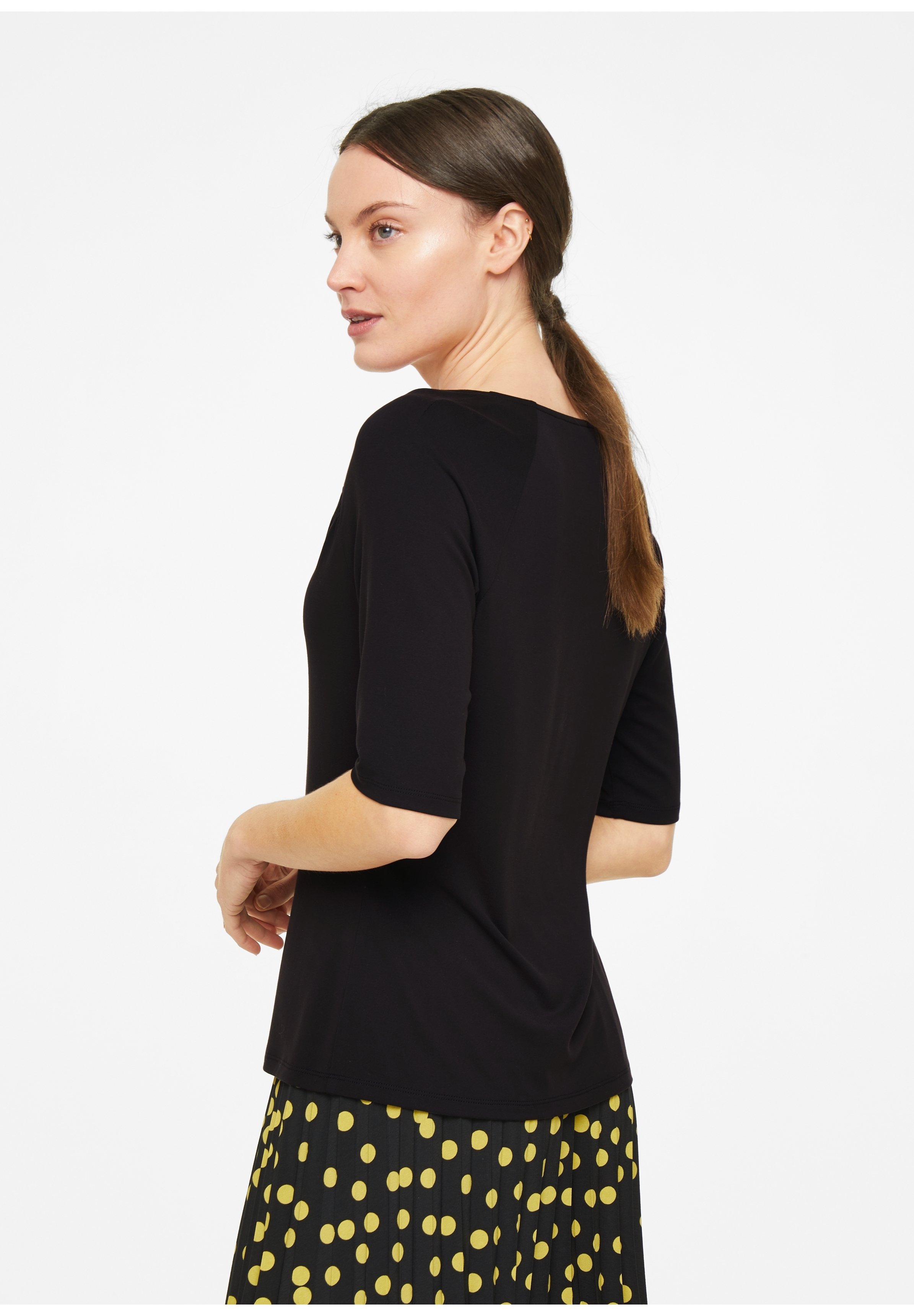 comma Basic T-shirt - black - Zalando.de