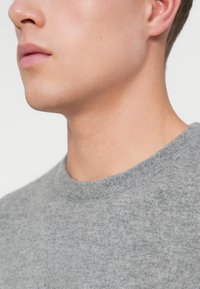 FROM FUTURE Pulover - gris chine fonce