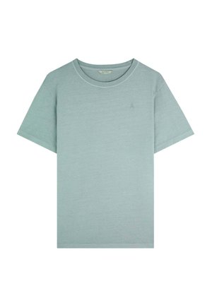 Tricou scurt din bumbac, de culoare teal deschis, cu mânecă scurtă și guler rotund, având un logo discret brodat pe piept. Textură netedă.