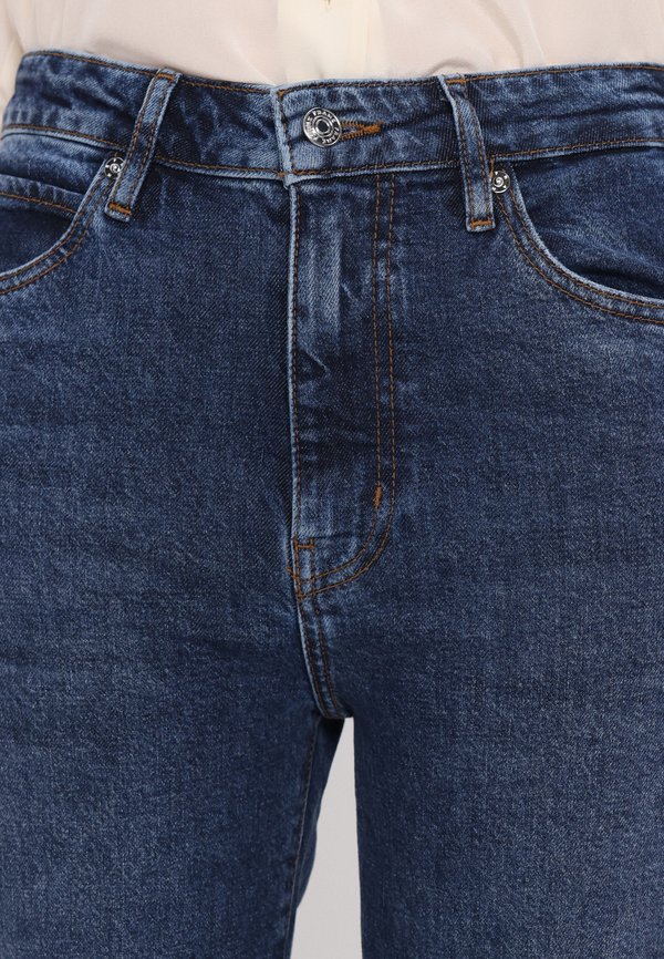 THE ARROW - Flared Jeans2