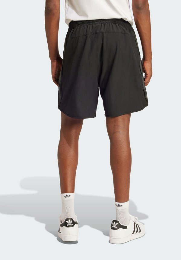 FASHION CUTLINE - Sports shorts2