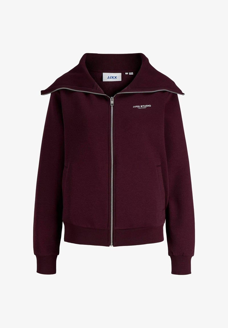 Sweat-shirt zippé bordeaux avec un large col côtelé, présentant un logo sur la poitrine, des poches latérales, ainsi que des poignets et un ourlet côtelés.