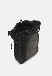 The North Face BASE CAMP - Hátizsák - black