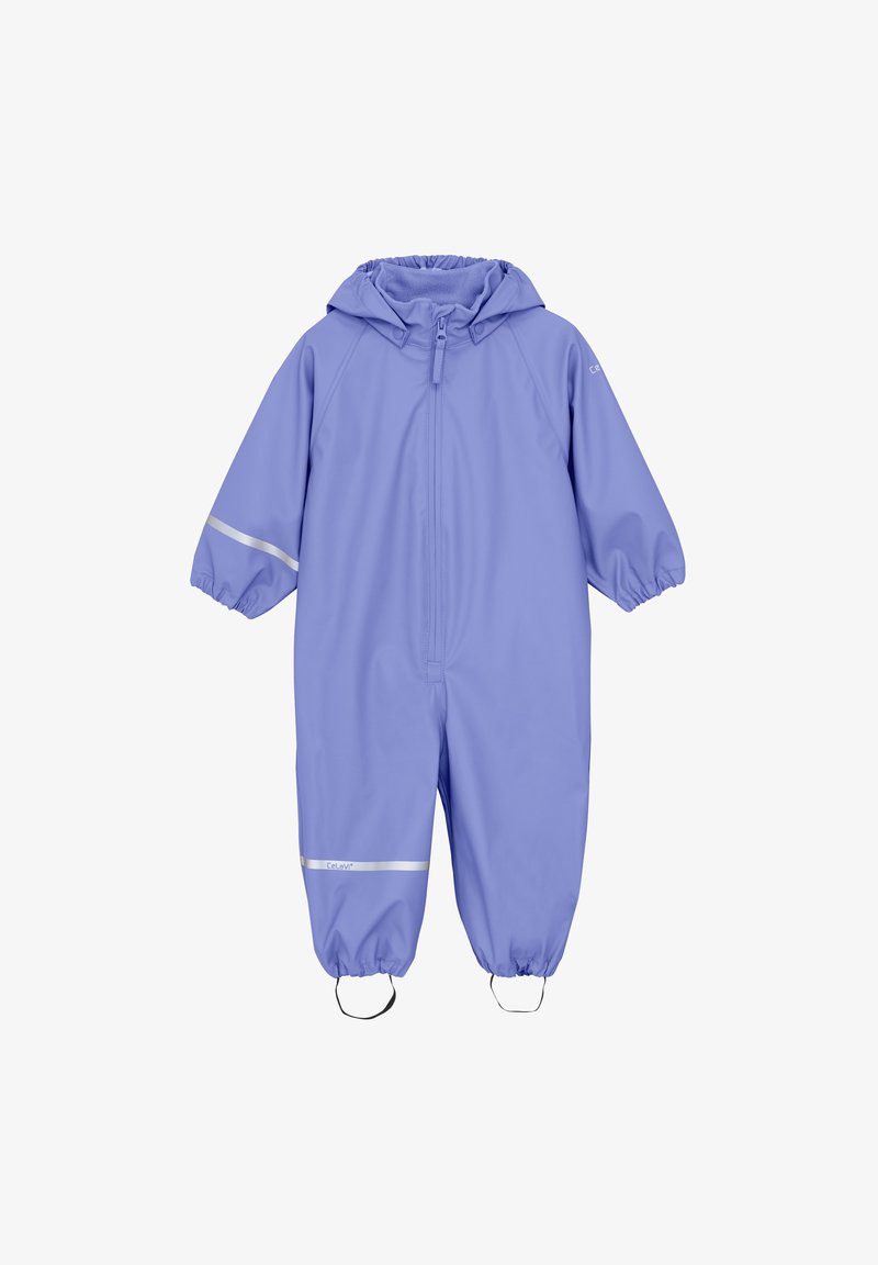 Lila vattentät overall med dragkedja framtill, elastiska ärmslut och reflexband. Inkluderar en huva och fotremmar för bättre passform och komfort.