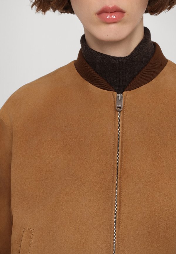 Leather jacket - cowboy2