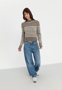 Even&Odd Pulover - taupe