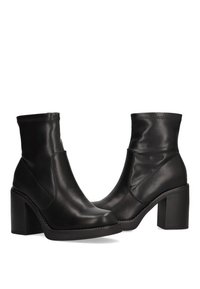 ETIKA NUUK - Botines con plataforma - black
