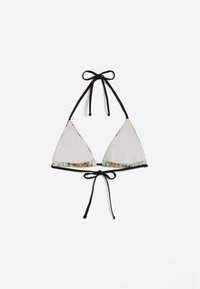 Kolmio bikinitoppi vaaleanharmaana mustilla hihnoilla, jossa on värikäs kukkakuosi reunoilla ja säädettävät soljet sopivuutta varten.