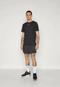 Puma HYROX THERMOADAPT - Camiseta deportiva - black