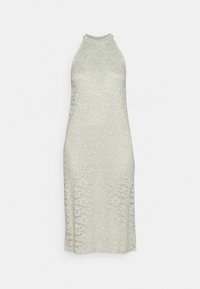 Vestido de renda verde-claro com gola alta e design sem mangas. Apresenta padrões florais e um corte reto com aberturas laterais.