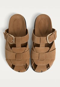 Stradivarius Natikače na petu - beige