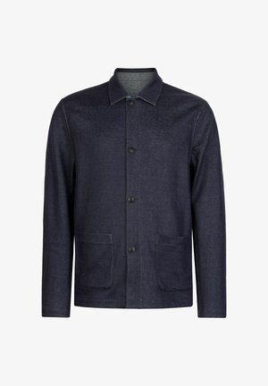 Giacca da uomo blu navy scuro con bottoni, colletto e due tasche applicate frontali, maniche lunghe e orlo dritto.