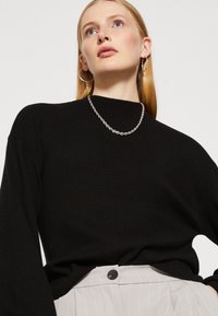 Vero Moda Tall VMNANCY  - Pulóver - black