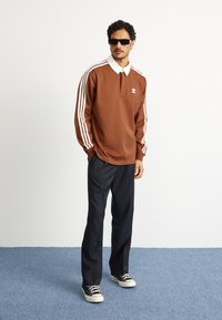 adidas Originals Langarmshirt - preloved brown