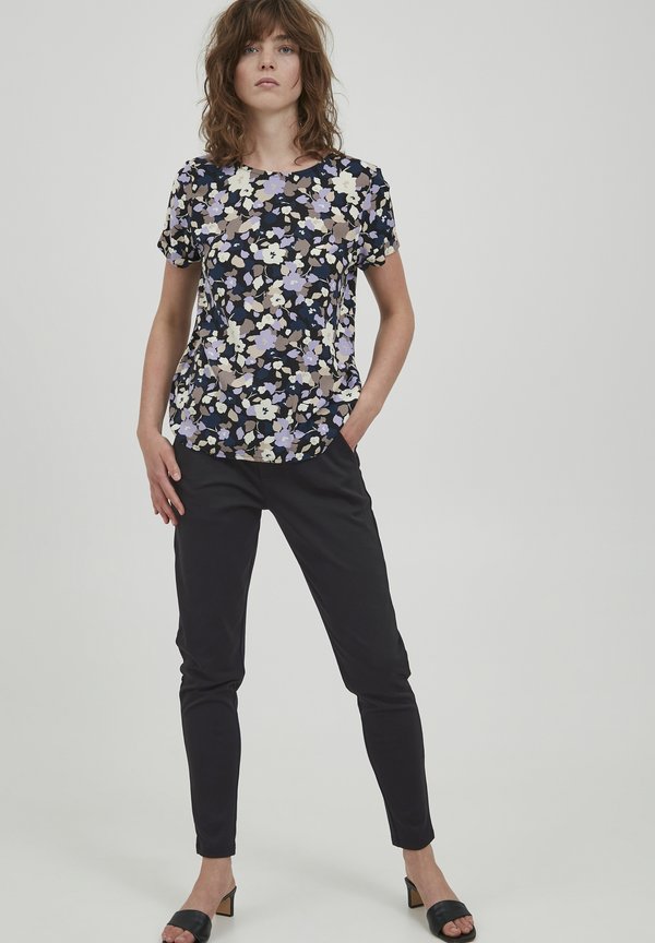 IHKATE SUS OFFICE PA - Chinos3