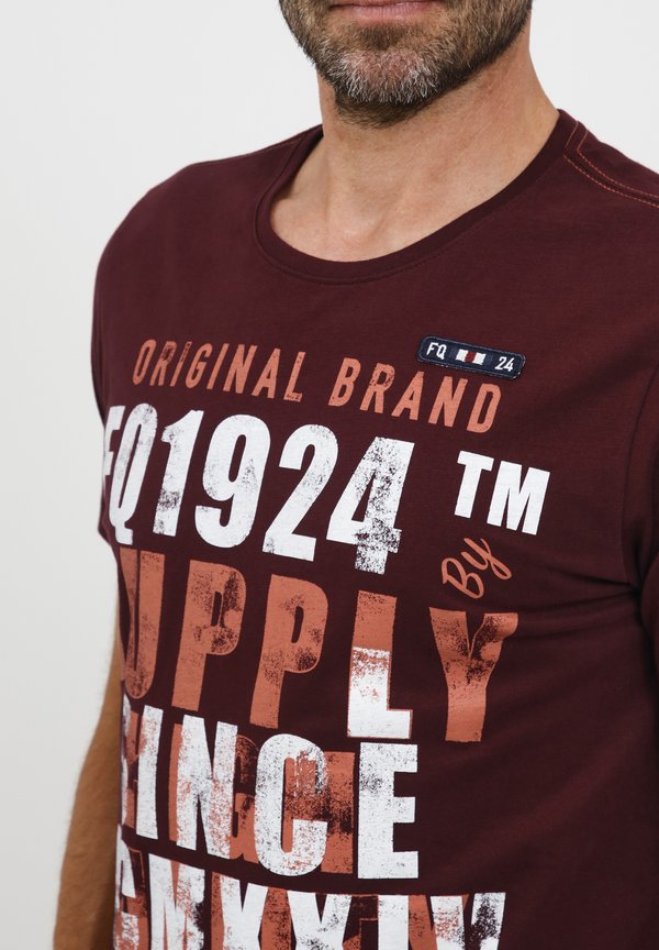 FQWerno - Print T-shirt - cabernet2