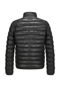 Schwarze Leder-Puffjacke mit hohem Kragen, gestepptem Design, gerippten Bündchen und einem Logo-Patch auf dem oberen Rücken.
