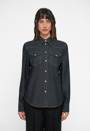 CLASSIC SHIRT - Blúzka so zapínaním na gombíky - rinsed blu