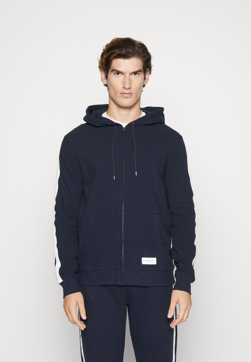 Tommy Hilfiger HOODIE ESTABLISHED - Pyjamashirt - desert sky