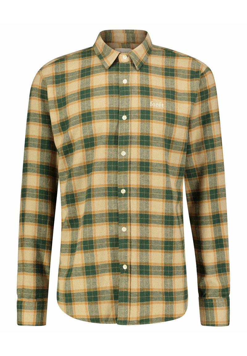 Camisa de hombre de manga larga tipo botón con un patrón de cuadros en verde, beige y marrón, que presenta un pequeño logo blanco "forét" en el pecho.