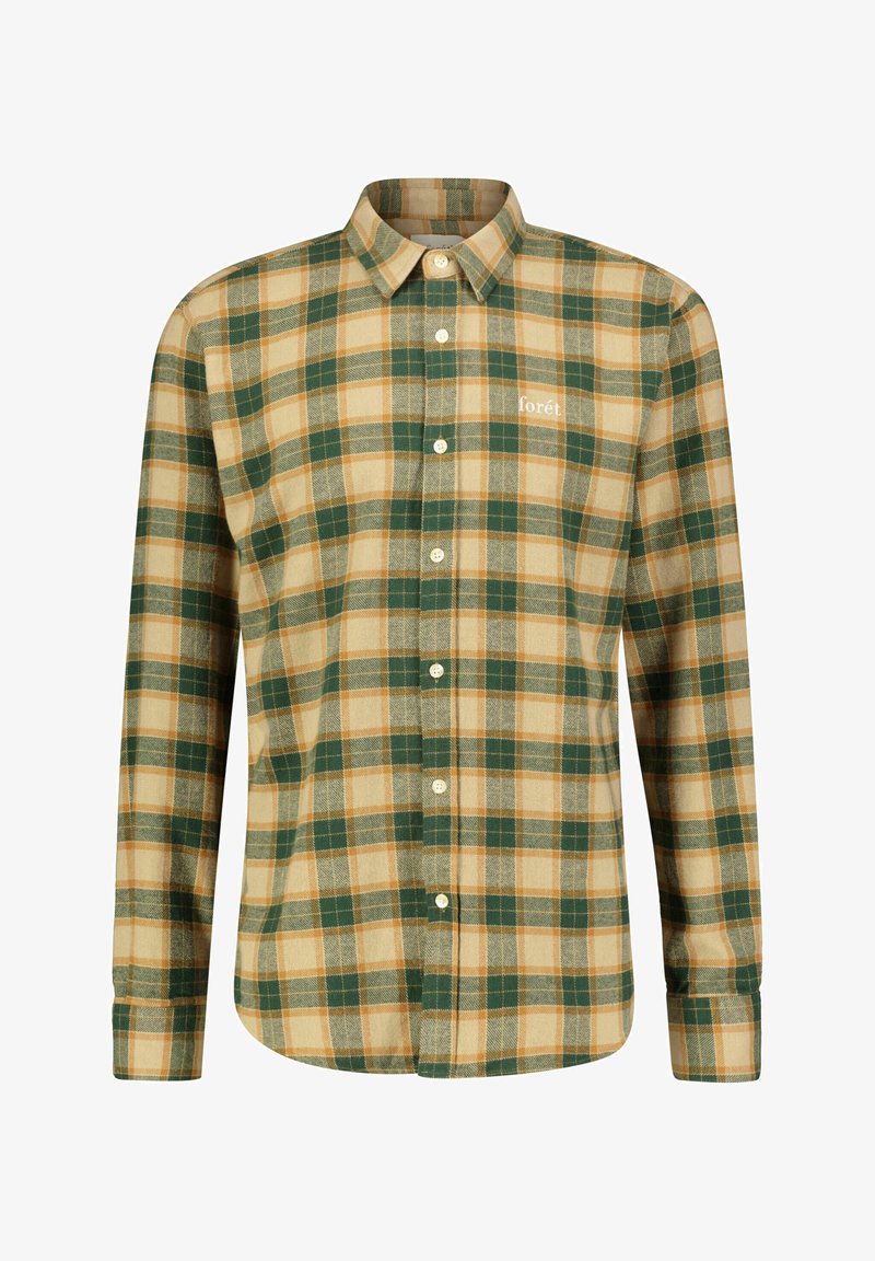 Camisa de hombre de manga larga tipo botón con un patrón de cuadros en verde, beige y marrón, que presenta un pequeño logo blanco "forét" en el pecho.