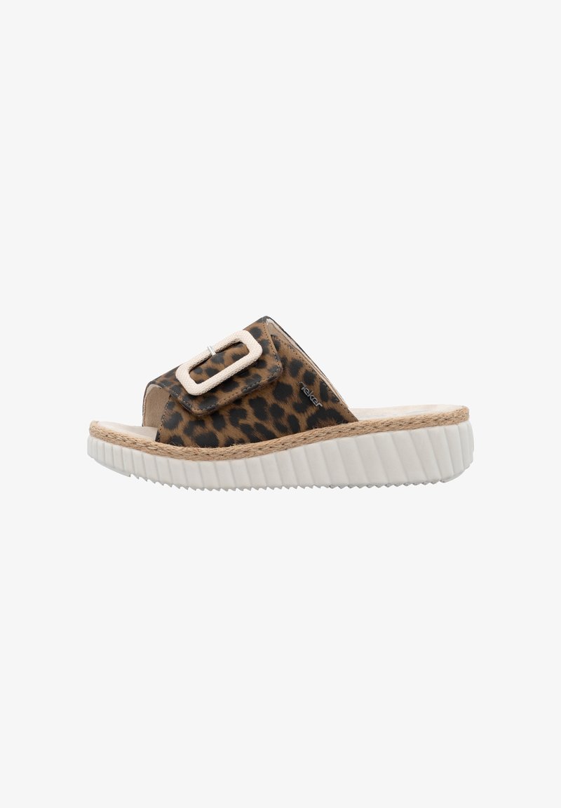 Leopardprint slidesandal med en bred strop, der har en dekorativ spænde, tekstureret hvid sål og jute-lignende trim for ekstra detaljer.
