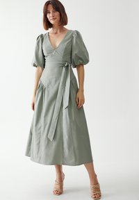 WILLA TAYLOR TIE - Dnevna obleka - sage green