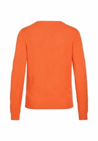 Pull en maille orange uni à manches longues avec poignets, ourlet et encolure côtelés, vu de dos sur fond blanc.