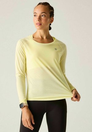 Regatta, REGATTA SERENITY LONG SLEEVE ACTIVE T-SHIRT T-SHIRTS - Camiseta de manga larga - wax yellow