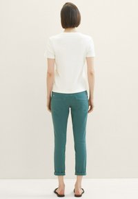 TOM TAILOR TAPERED  - Pantalon classique - sea pine green